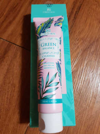 포레스트힐 SS 그린 밸런스 클렌져 100ml + 헤어밴드 — 5점을 준 리뷰어가 2020년 4월 올린 사용 사진