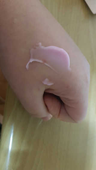 어글리프루프 크림 스탑디어글리 핑크모먼트 50ml — 5점을 준 리뷰어가 2020년 11월 올린 사용 사진