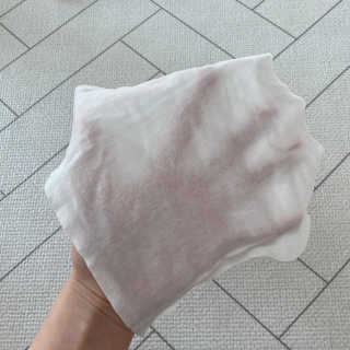 오브맘 밤 프리미엄 엠보싱 물티슈 70매 10개입 — 5점을 준 리뷰어가 2020년 12월 올린 사용 사진