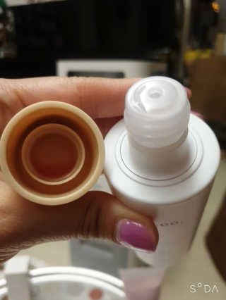 어글리프루프 에센스 스탑디어글리 레드모먼트 에센스 120ml — 5점을 준 리뷰어가 2020년 7월 올린 사용 사진