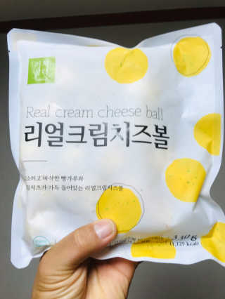 가치식탁 리얼치즈스틱, 리얼크림치즈볼 — 5점을 준 리뷰어가 2020년 11월 올린 사용 사진