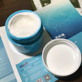 바르는콜라겐 하이온 제주바다보배 슬리핑마스크 100mL — 5점을 준 리뷰어가 2020년 6월 올린 사용 사진