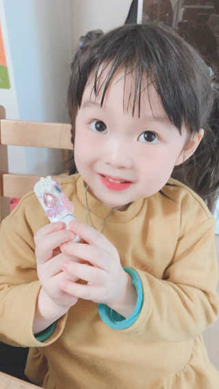 꼬메맘마 네이처 달리아핑크 립컬러 — 5점을 준 리뷰어가 2020년 4월 올린 사용 사진