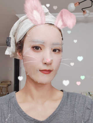 리더스코스메틱 리더스 메디유 아미노 모이스처 마스크 — 5점을 준 리뷰어가 2020년 5월 올린 사용 사진
