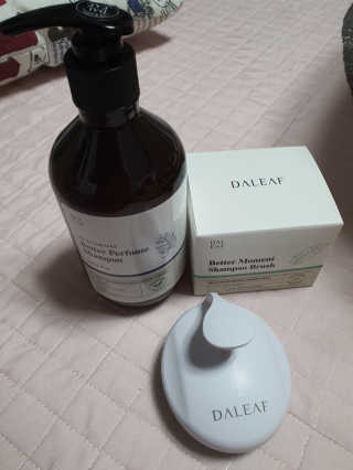 달리프 베러 퍼퓸 샴푸 1000ml 레이니데이 or 일랑로즈 — 5점을 준 리뷰어가 2020년 4월 올린 사용 사진