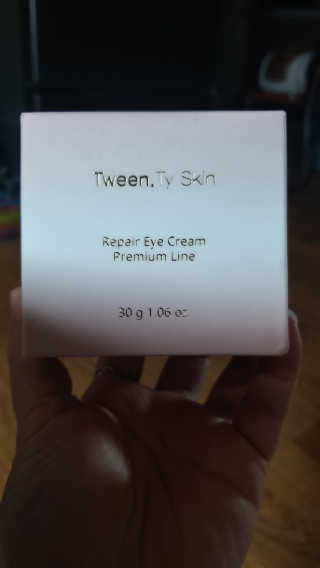 Tween.Ty Skin 트웬티스킨 리페어 아이크림 프리미엄 라인 — 5점을 준 리뷰어가 2020년 10월 올린 사용 사진