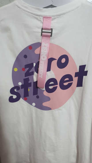제로스트릿 ZERO STREET - BACK DONUT T-SHIRT 7 COLOR — 5점을 준 리뷰어가 2020년 7월 올린 사용 사진