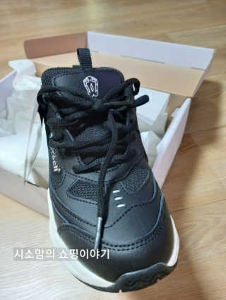 풋테크 지압신발 풋테크 건강 지압 운동화 FT20 — 5점을 준 리뷰어가 2020년 12월 올린 사용 사진