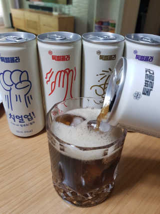 일화 No 슈가0Kcal 스테비아 톡별콜라 콤보팩 250mlX30 캔 — 5점을 준 리뷰어가 2020년 7월 올린 사용 사진
