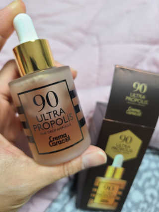 자민경 크레마카라콜 울트라 90 프로폴리스 앰플 — 5점을 준 리뷰어가 2020년 12월 올린 사용 사진