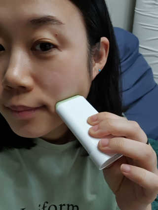 디마르3 비트 로제 선스틱 — 5점을 준 리뷰어가 2020년 12월 올린 사용 사진