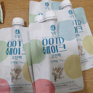 [꾸콤] 참참 OOTD쉐이크 고단백 일주일세트 50g x 5 — 5점을 준 리뷰어가 2020년 10월 올린 사용 사진
