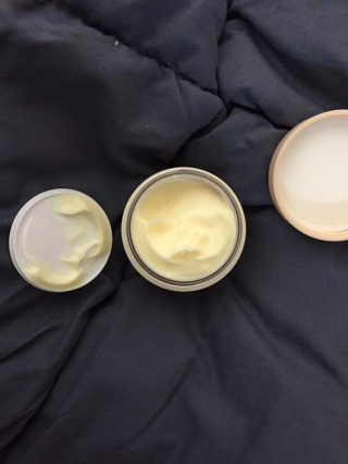 어글리프루프 크림 바이어글리 하이드레이션 샤워 50ml — 5점을 준 리뷰어가 2020년 12월 올린 사용 사진