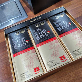 서울약사신협_투데이홍삼정플러스스틱_10g x 30포 — 5점을 준 리뷰어가 2020년 12월 올린 사용 사진