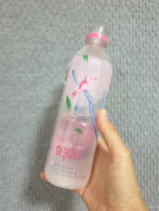 아쿠아스 플레이버워터 [아쿠아스] 제로칼로리 플레이버워터 복숭아/청포도 1BOX 20개입 — 4점을 준 리뷰어가 2020년 6월 올린 사용 사진