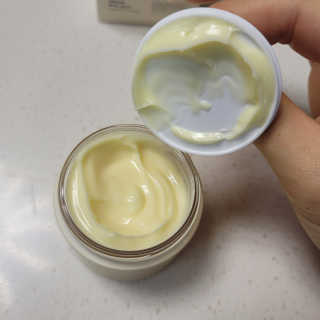 어글리프루프 크림 바이어글리 하이드레이션 샤워 50ml — 5점을 준 리뷰어가 2020년 12월 올린 사용 사진
