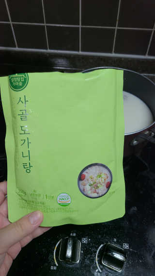 한촌몰 설렁탕집 가마솥 도가니탕 350g x 2팩 — 5점을 준 리뷰어가 2020년 8월 올린 사용 사진