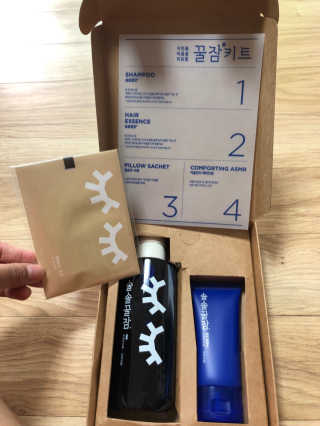 려 아로마 늦잠 꿀잠 샴푸 키트 — 4.5점을 준 리뷰어가 2020년 9월 올린 사용 사진