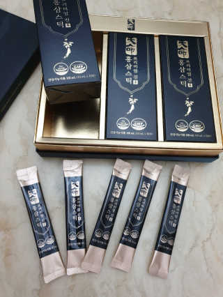 헬스업_천명진프리미엄홍삼스틱_10ml x 30포 — 5점을 준 리뷰어가 2020년 8월 올린 사용 사진