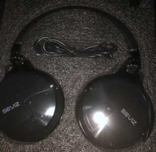SEVIZ Bluetooth Headphones 10 3color — 5점을 준 리뷰어가 2020년 11월 올린 사용 사진