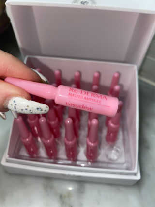 이지듀 리더마 마스터 앰플 1ml x 20 바이알 — 5점을 준 리뷰어가 2021년 1월 올린 사용 사진