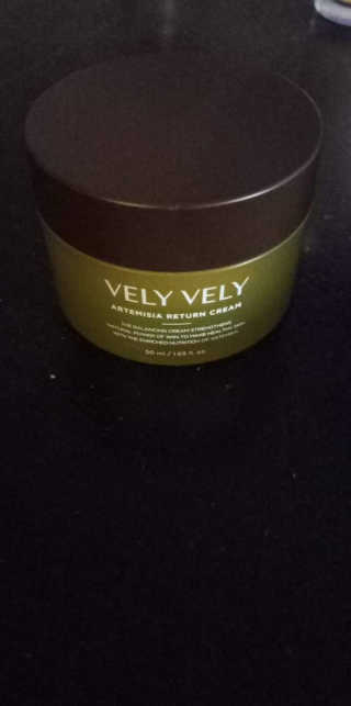 VELY VELY Artemisia Return Cream — 4점을 준 리뷰어가 2021년 4월 올린 사용 사진