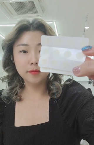 엘라밴드 하이드로 도트 스팟패치 12mm, 10mm — 5점을 준 리뷰어가 2020년 10월 올린 사용 사진