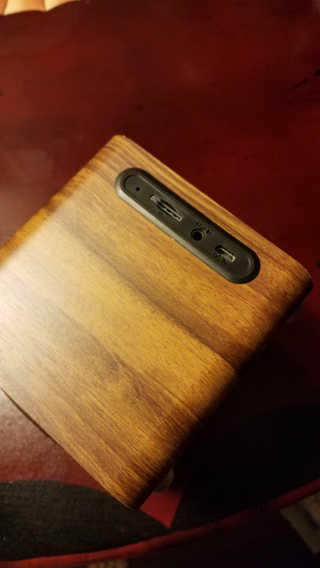 SEVIZ MINI10W 레트로 블루투스 스피커 — 5점을 준 리뷰어가 2020년 8월 올린 사용 사진
