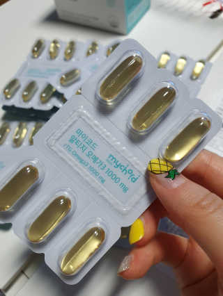 JW중외제약 마이코드 알티지 오메가3 1000 mg — 5점을 준 리뷰어가 2020년 7월 올린 사용 사진