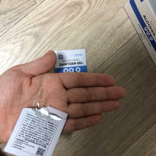 어웨이크어슬립 [AWAS] 알콜스왑 100매 + 세니타이저겔 50매 위생세트 — 5점을 준 리뷰어가 2020년 6월 올린 사용 사진