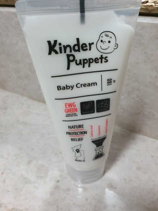 킨더퍼페츠 베이비크림 180ml — 5점을 준 리뷰어가 2020년 9월 올린 사용 사진