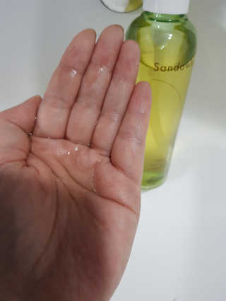 스킨큐어 산다화 순한 클렌징 동백 오일 200ml — 3점을 준 리뷰어가 2020년 5월 올린 사용 사진