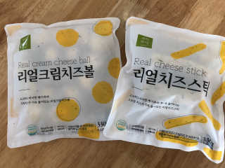 가치식탁 리얼치즈스틱, 리얼크림치즈볼 — 5점을 준 리뷰어가 2020년 8월 올린 사용 사진