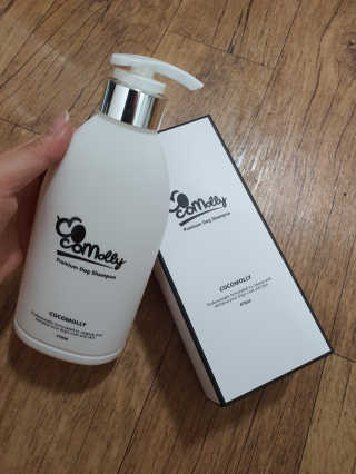 예민한 피부를 위한 코코몰리 All in one 자연유래 샴푸 — 5점을 준 리뷰어가 2020년 12월 올린 사용 사진