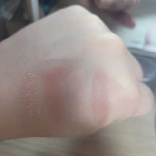 [블랙루즈] 크리스탈 하트 락 섀도우 4종 중 택1 — 4점을 준 리뷰어가 2020년 9월 올린 사용 사진