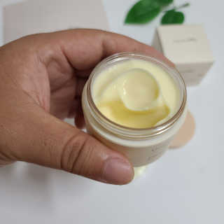 어글리프루프 크림 바이어글리 하이드레이션 샤워 50ml — 5점을 준 리뷰어가 2020년 10월 올린 사용 사진