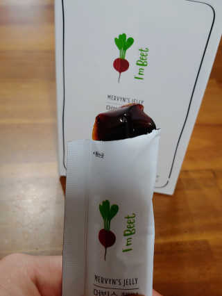 유유네이처 머빈스 젤리 레드비트 콜라겐 — 5점을 준 리뷰어가 2020년 4월 올린 사용 사진