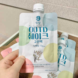 [꾸콤] 참참 OOTD쉐이크 고단백 일주일세트 50g x 5 — 5점을 준 리뷰어가 2020년 10월 올린 사용 사진