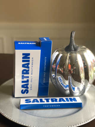 솔트레인 SALTRAIN 그레이 솔트 덴탈 케어 세트 — 5점을 준 리뷰어가 2020년 10월 올린 사용 사진