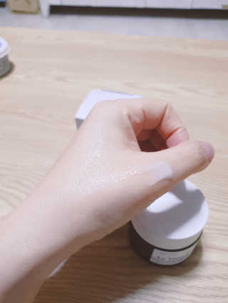 La Theorie Hydrating Ingredients | 하이드레이팅 인그레이디언츠 — 5점을 준 리뷰어가 2020년 5월 올린 사용 사진