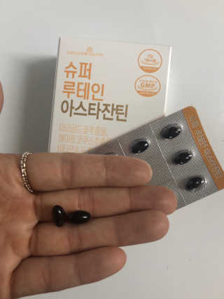 메이준뉴트리 슈퍼 루테인 아스타잔틴 — 5점을 준 리뷰어가 2020년 5월 올린 사용 사진