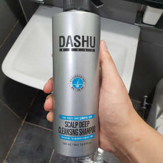 다슈코리아 다슈 데일리 두피 딥 클렌징 샴푸 500ml — 4.5점을 준 리뷰어가 2020년 10월 올린 사용 사진