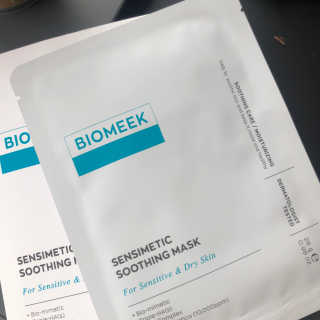 바이오믹 BIOMEEK SENSIMETIC SOOTHING MASK.S — 5점을 준 리뷰어가 2020년 7월 올린 사용 사진