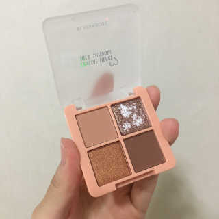 [블랙루즈] 크리스탈 하트 락 섀도우 4종 중 택1 — 5점을 준 리뷰어가 2020년 9월 올린 사용 사진