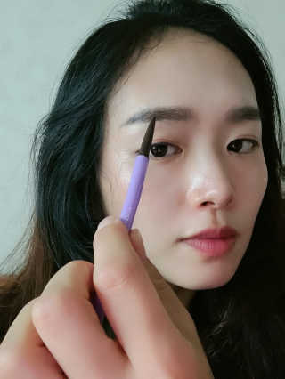 [블랙루즈] 하프하드 드로잉 마스터 아이브로우 3종 — 5점을 준 리뷰어가 2020년 8월 올린 사용 사진