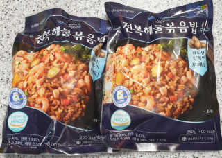 바다는다웰빙이다 전복해물볶음밥/전복김치볶음밥 250g-4봉지 — 5점을 준 리뷰어가 2020년 8월 올린 사용 사진