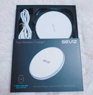 세비즈 원형패드형무선충전기 FC900 — 5점을 준 리뷰어가 2020년 4월 올린 사용 사진