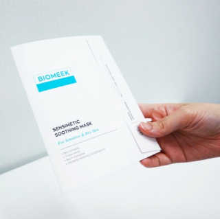 바이오믹 BIOMEEK SENSIMETIC SOOTHING MASK.S — 4점을 준 리뷰어가 2020년 7월 올린 사용 사진