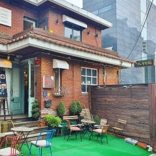 카페 더달달 [더달달 역삼점] 팬케이크 or 와플 + 음료2 + 쇼콜라1 — 5점을 준 리뷰어가 2020년 10월 올린 사용 사진
