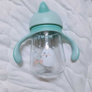유비맘 트라이탄 코니빨대컵_컬러 랜덤 발송 — 5점을 준 리뷰어가 2020년 12월 올린 사용 사진